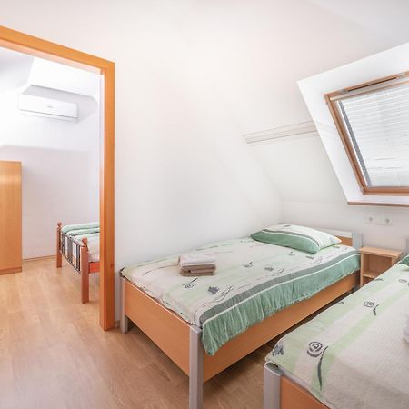 Apartments Suster Stari Trg ob Kolpi Luaran gambar